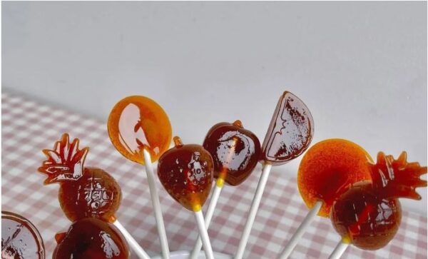 Cách thực hiện kẹo mút lối Lollipop ngoài hành tinh lênh láng huyền bí